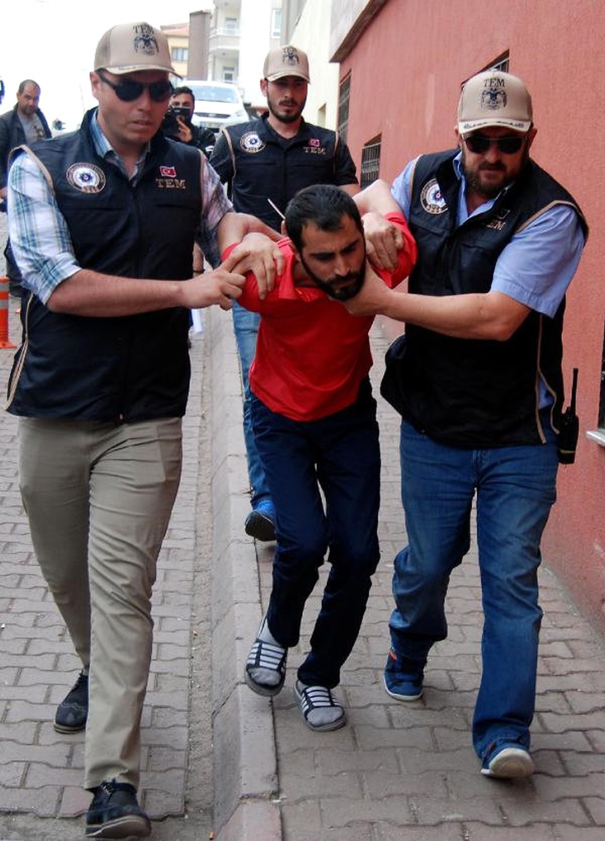 Kayseri\'de Yakalanan PKK\'lı Terörist Adliyede