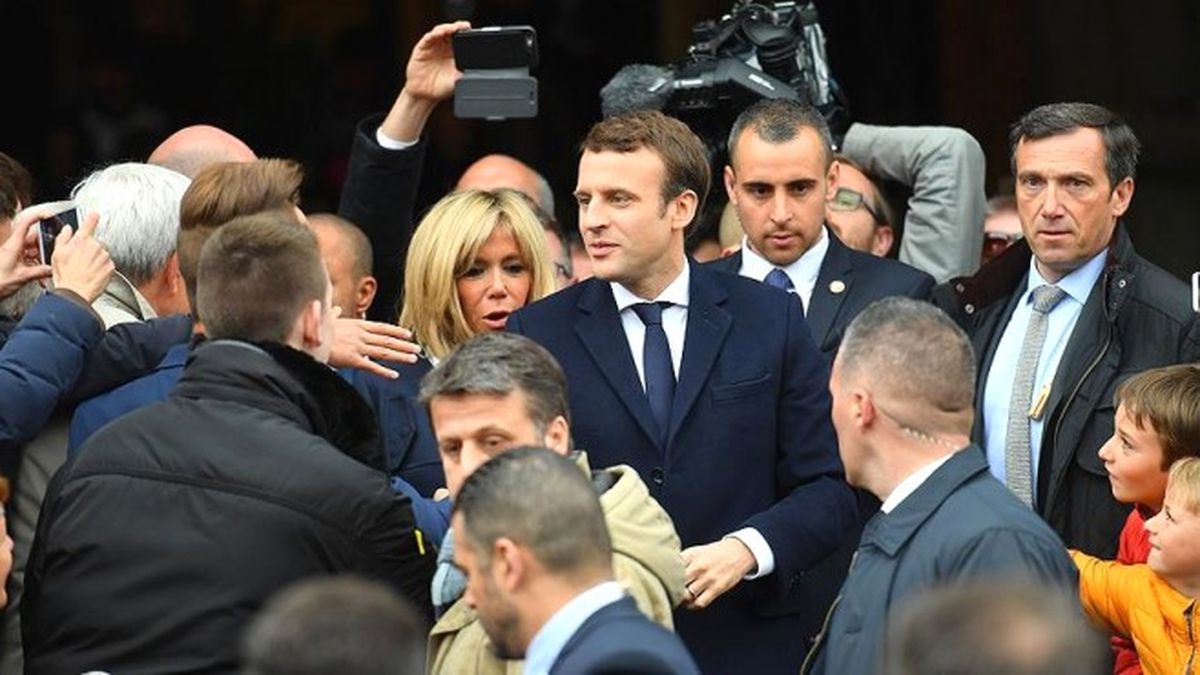 Macron\'un \'Büyük Koalisyon\' Arayışı