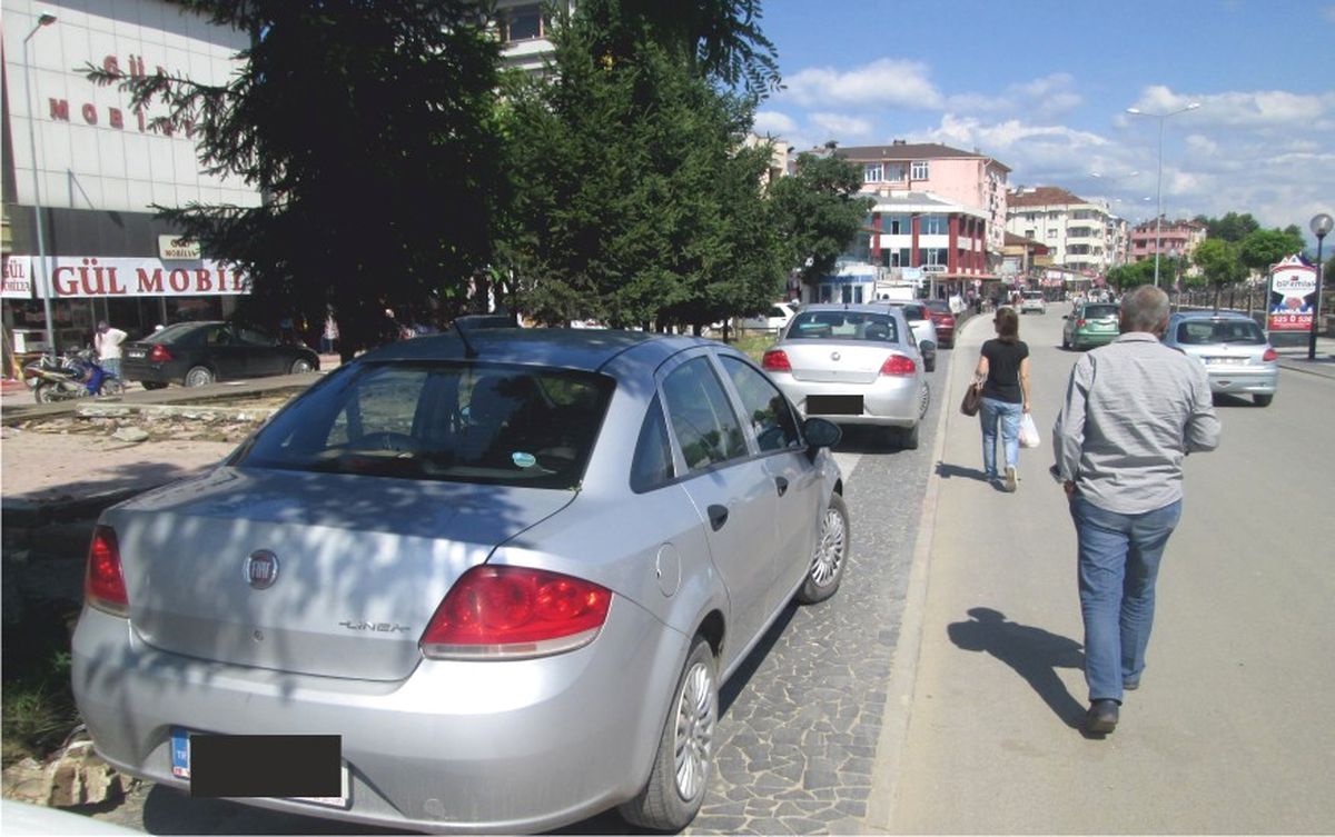 Usulsüz Parklara Ceza Yağdı