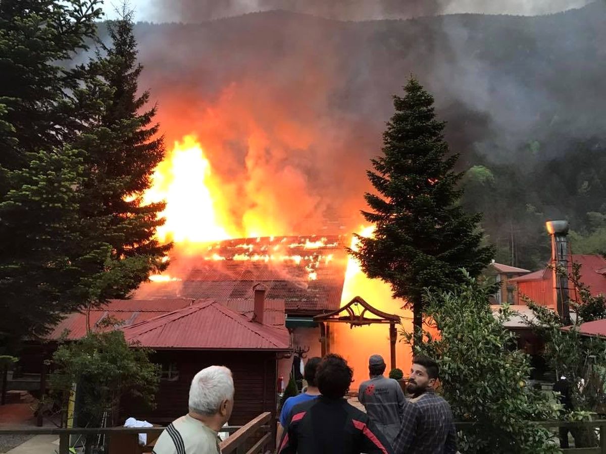 Uzungöl\'de Yangın