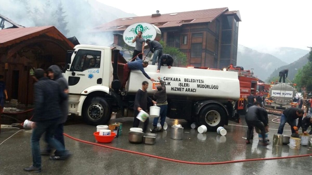 Uzungöl\'deki Yangın Kontrol Altına Alındı