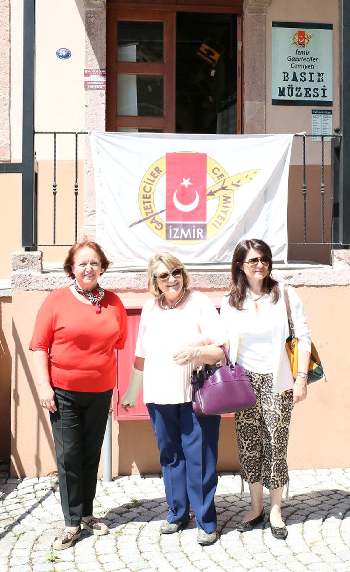 Yunanistan Cumhurbaşkanı\'nın Eşi İzmir Basın Müzesi\'ni Ziyaret Etti