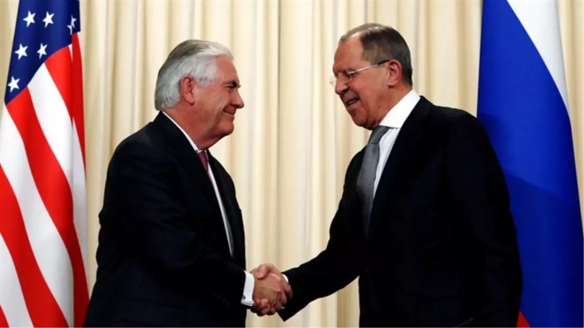 ABD Dışişleri Bakanı Tillerson, Rus Mevkidaşı Lavrov ile Görüştü