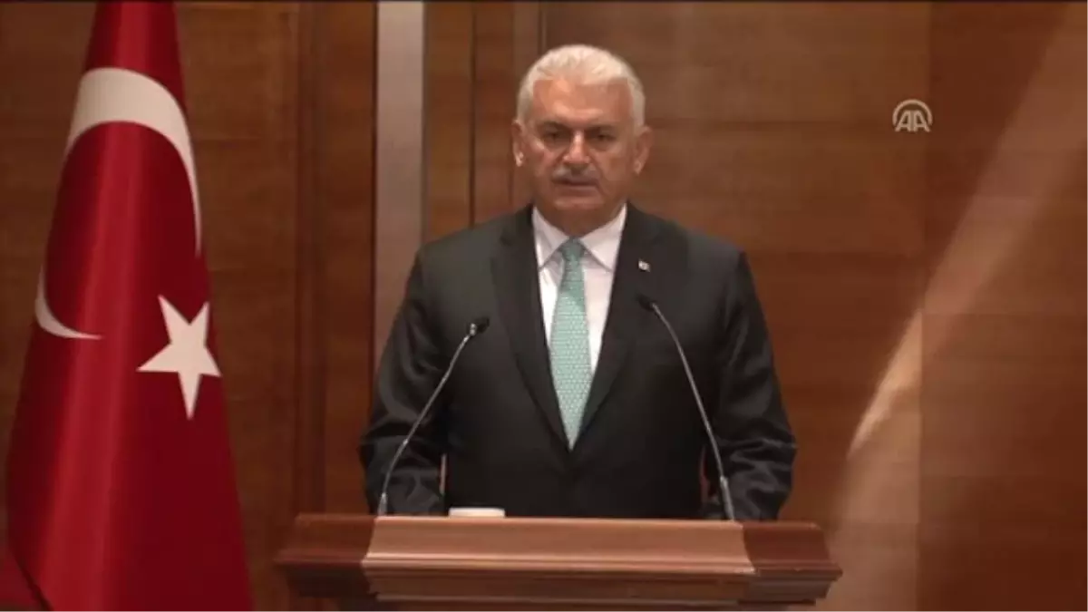 Başbakan Yıldırım: "Darbecilere Ülkeyi Teslim Etmedik"