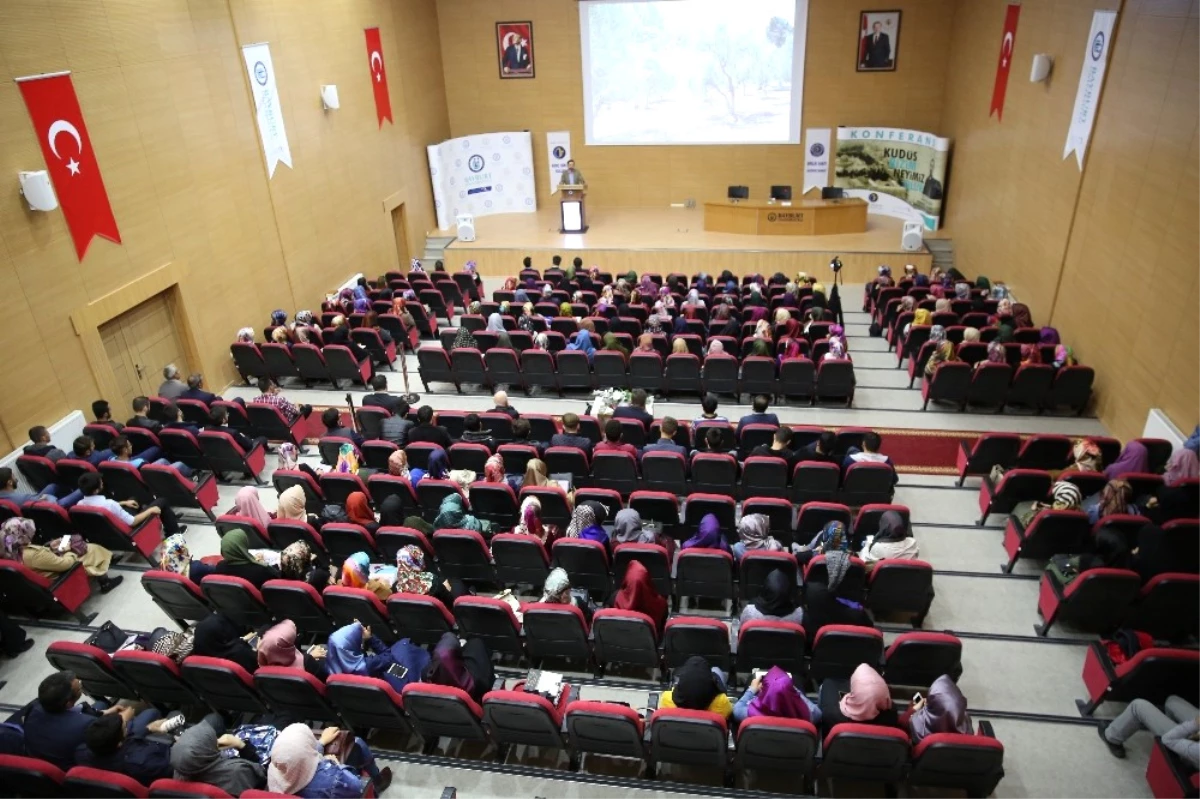Bayburt Üniversitesinde \'Kudüs Bizim Neyimiz Olur?\' Konferansı Düzenlendi