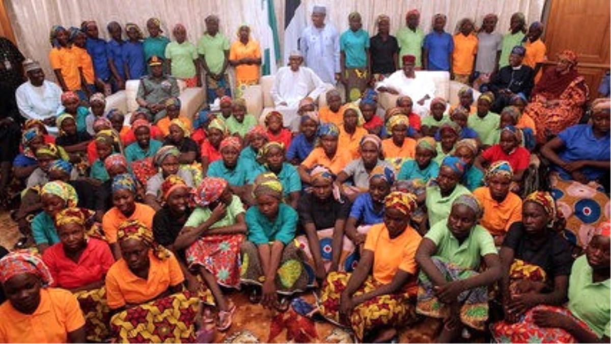 Buhari Boko Haram\'ın Serbest Bıraktığı Kızları Kabul Etti