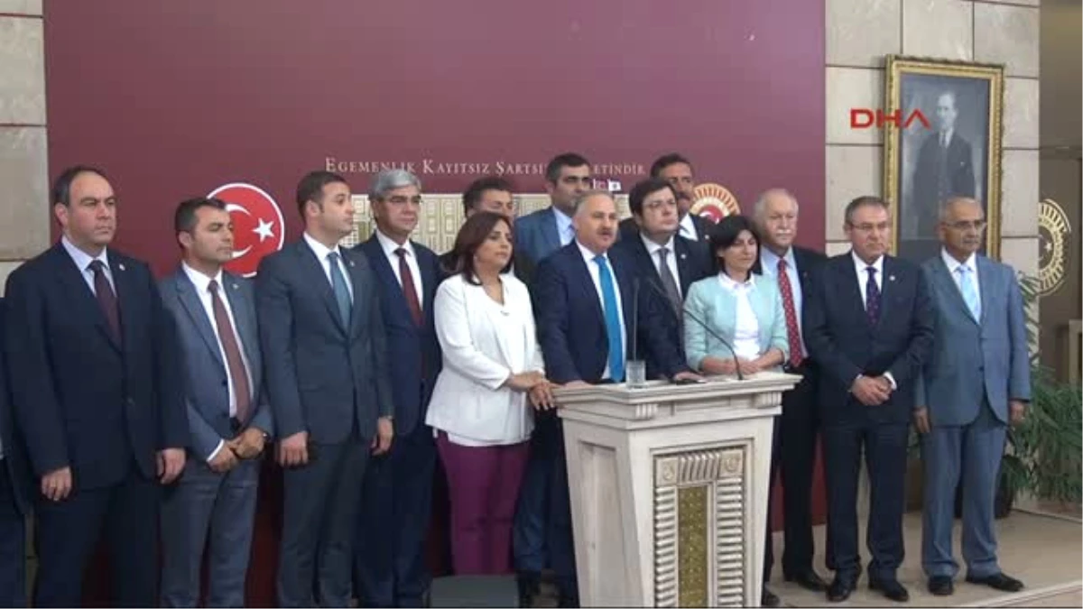 CHP\'li Milletvekilleri Genel Kurul\'un Kapanmasına Tepki Gösterdi
