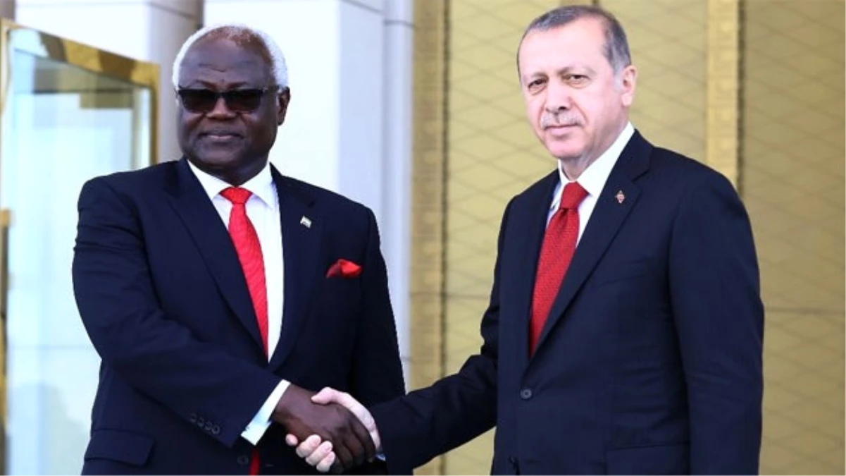Cumhurbaşkanı Erdoğan, Koroma Onuruna Yemek Verdi