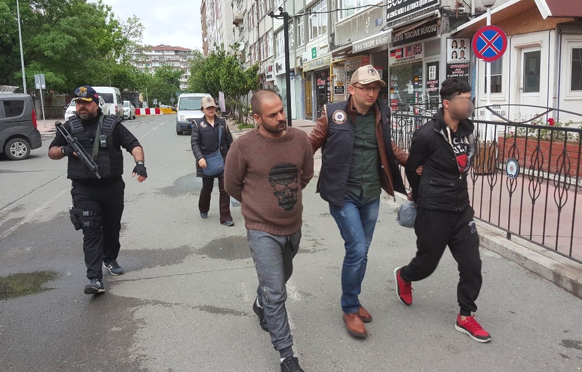 Deaş\'ın Hücre Evine Operasyon: 10 Gözaltı