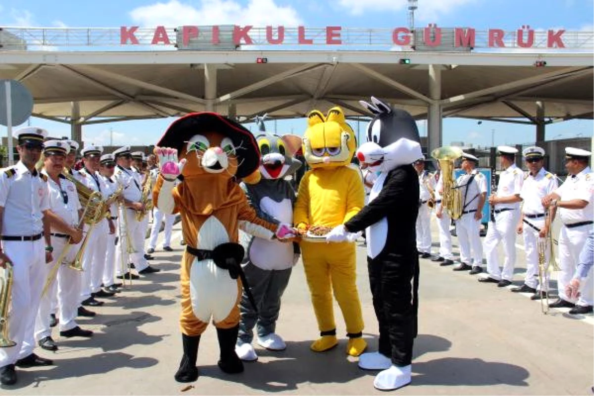 Edirne\'nin Ciğer Festivaline Kapıkule\'de Kedili Tanıtım