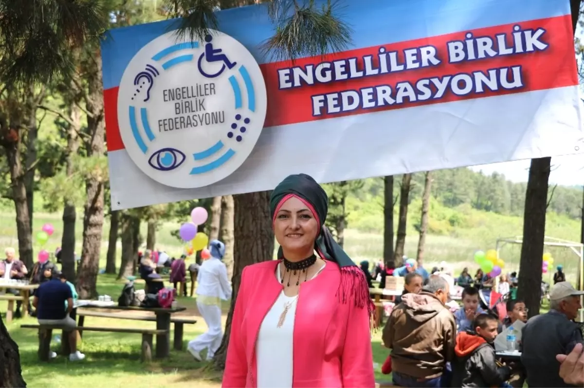 Engelliler Aileleriyle Birlikte Doyasıya Eğlendi