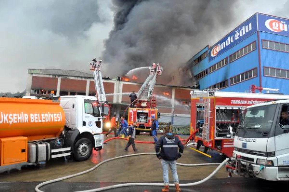 Güncelleme -Trabzon\'da Mobilya Fabrikasında Yangın