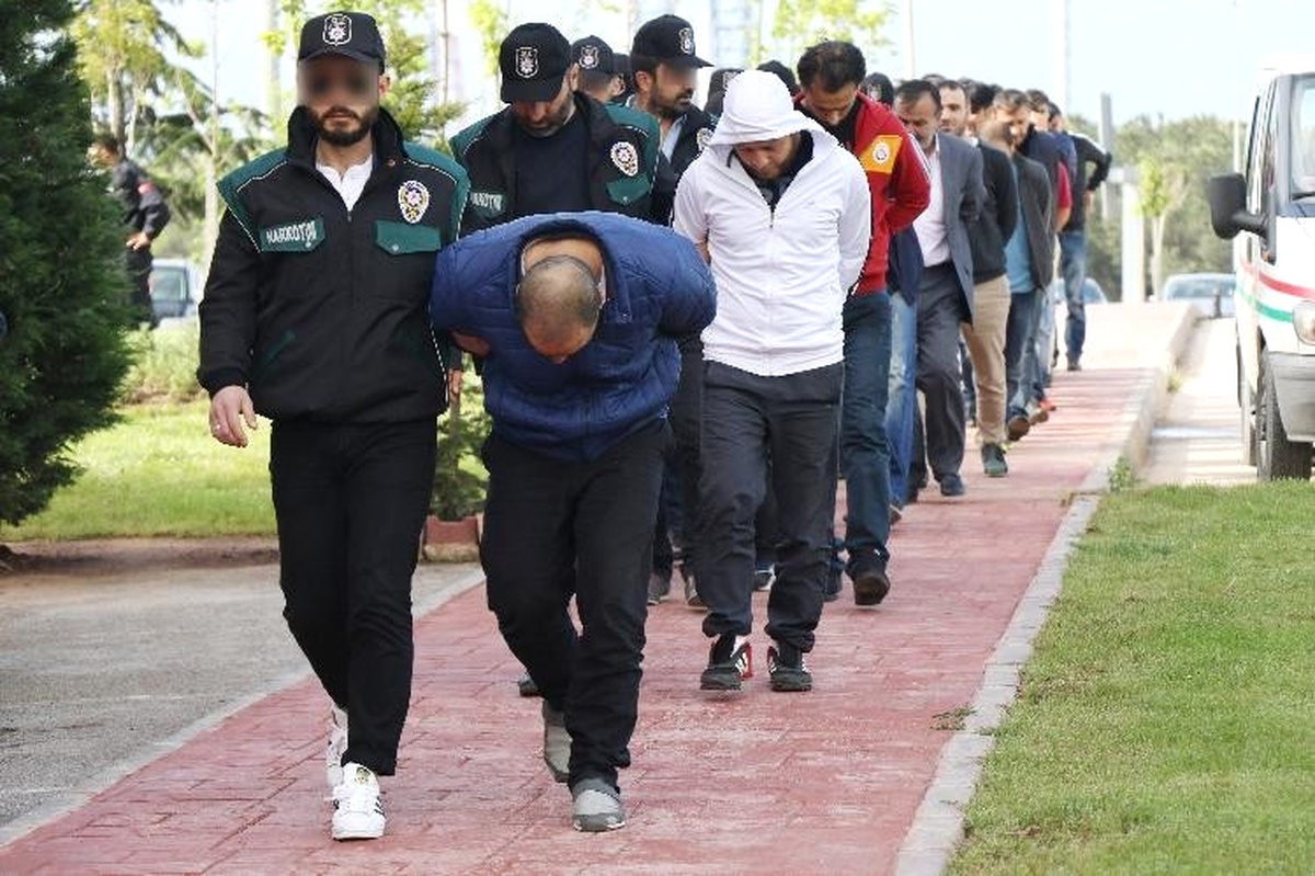 Kocaeli\'de 21 Uyuşturucu Satıcısı Tutuklandı