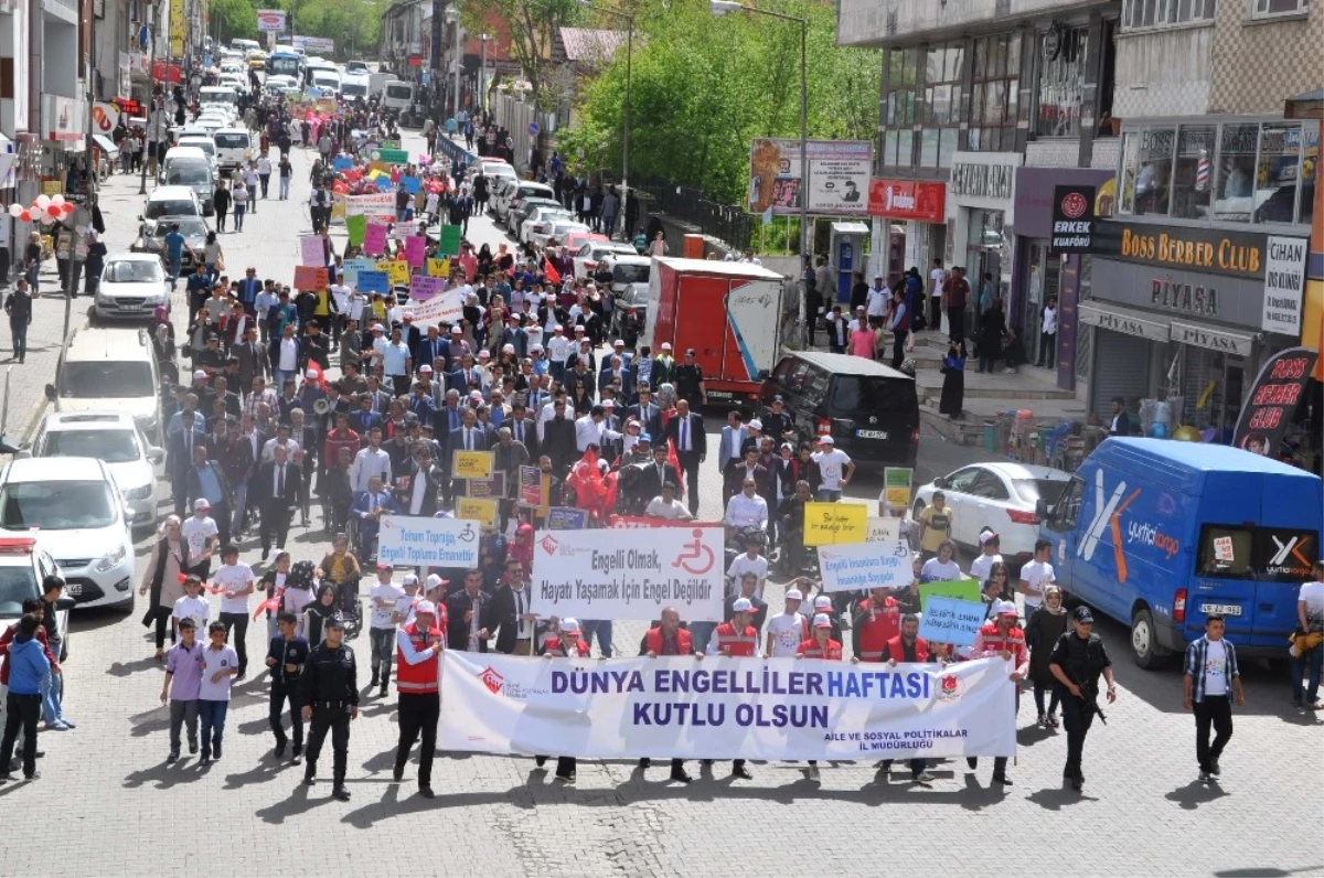 Muş\'ta Engelliler Haftası Yürüyüşü