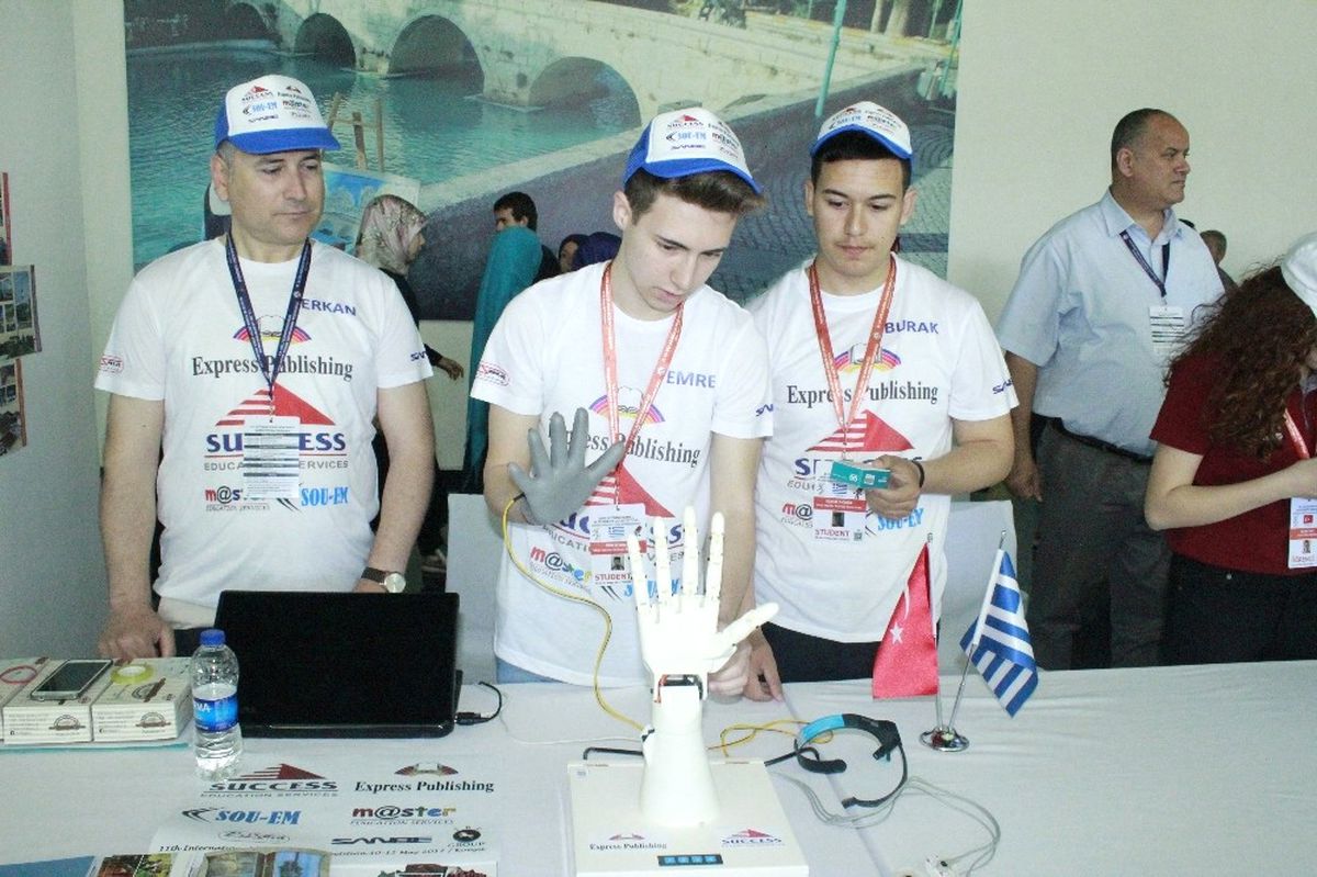 Öğrencilerin Geliştirdiği Robotlar Konya\'da Sergileniyor