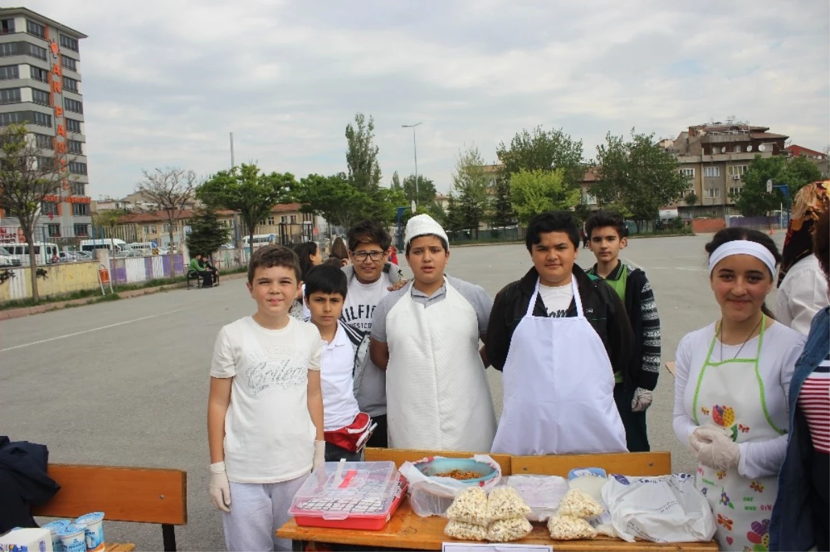 Refika Küçükçalık Ortaokulu\'nda \'Tübitak Bilim Fuarı\' Açıldı