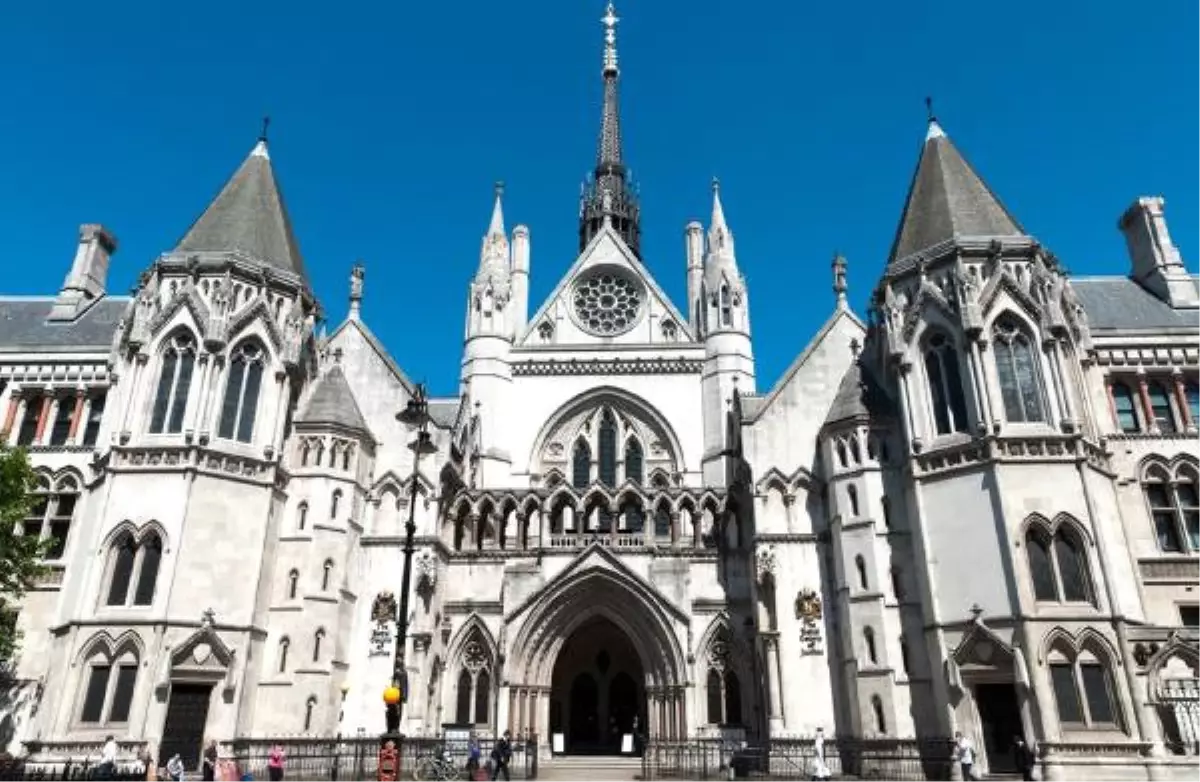 Rus Milyarder, Boşandığı Karısına 453 Milyon Pound Nafaka Ödeyecek