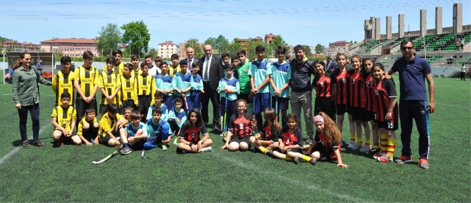 Trabzon\'da Okulsporları Hokey Yıldızlar Grup Müsabakaları Sona Erdi