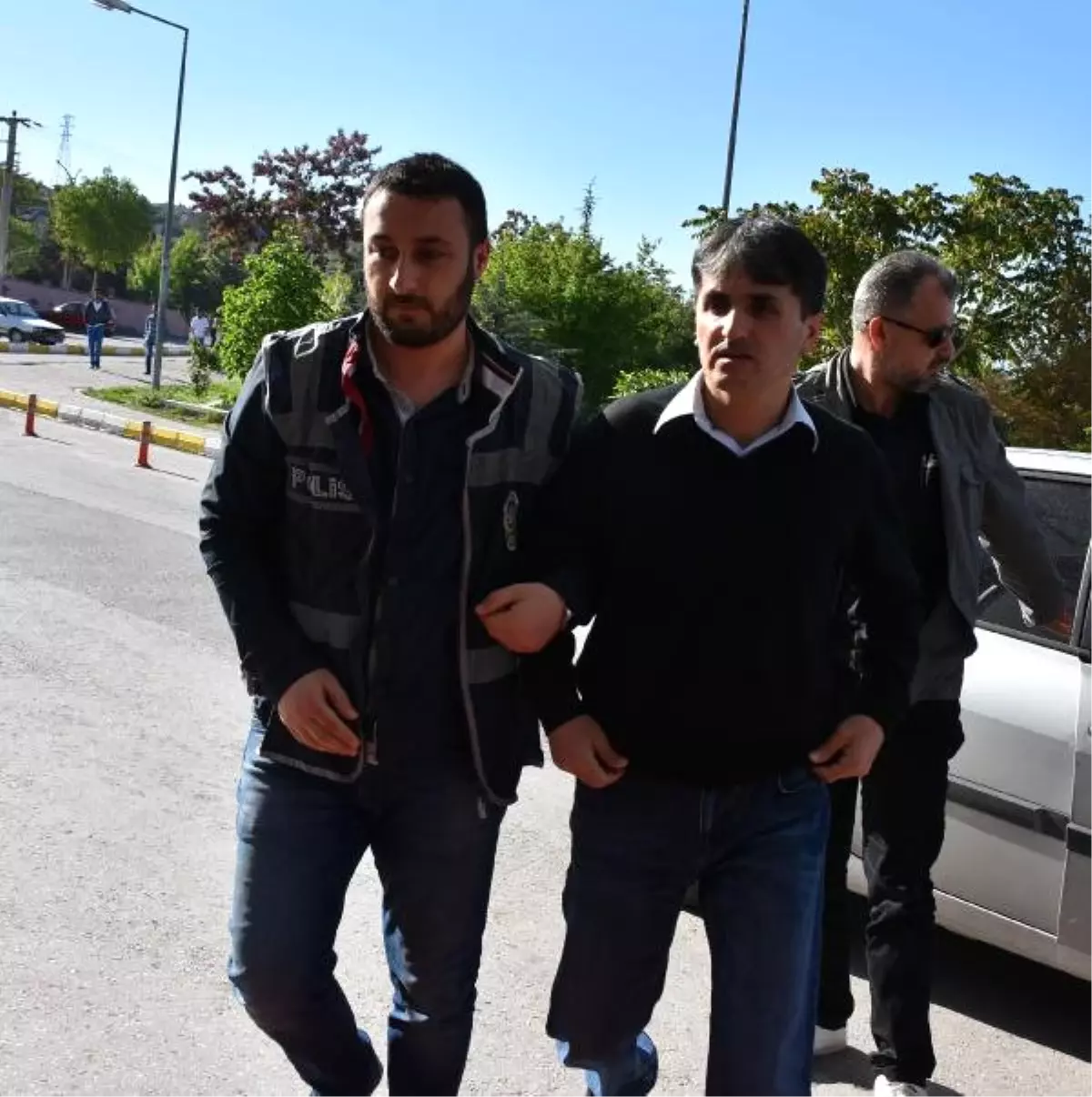 15 İlde Fetö Operasyonu: 27 Gözaltı