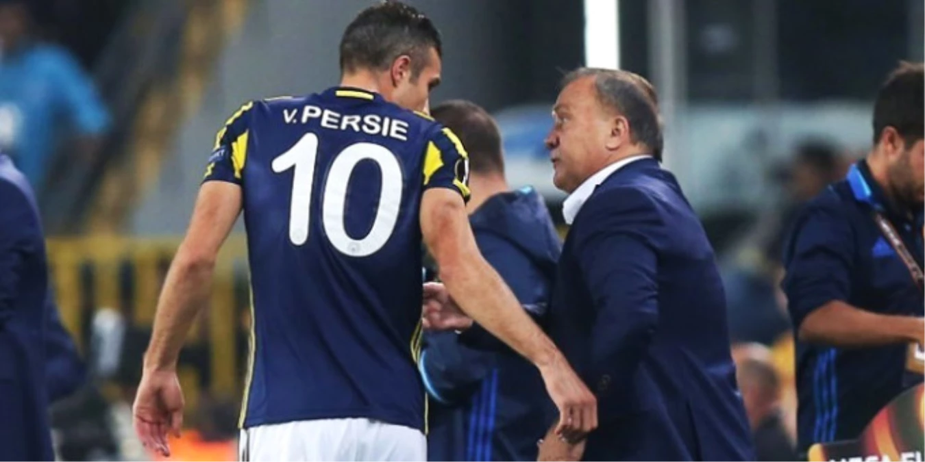 Advocaat\'tan Van Persie\'ye Milli Sürpriz!