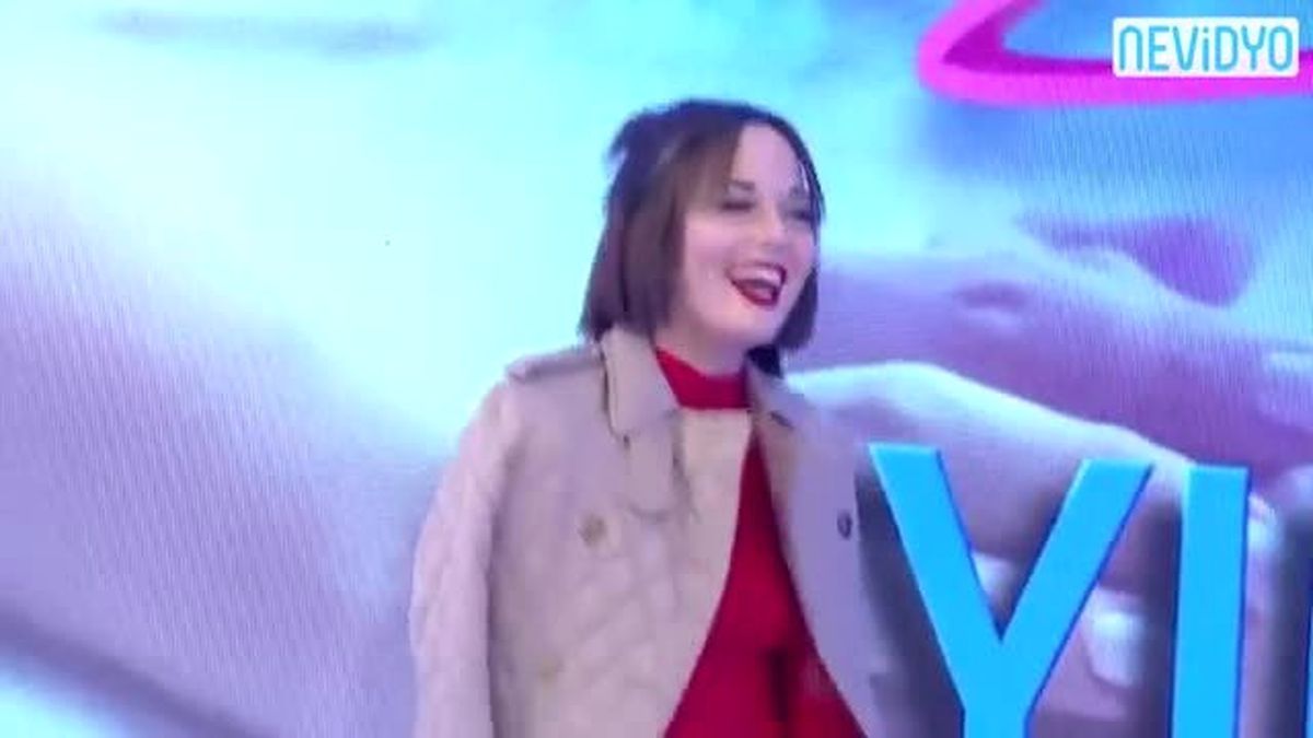 Bahar Çenesine O İsmin Baş Harfini Yazdı!
