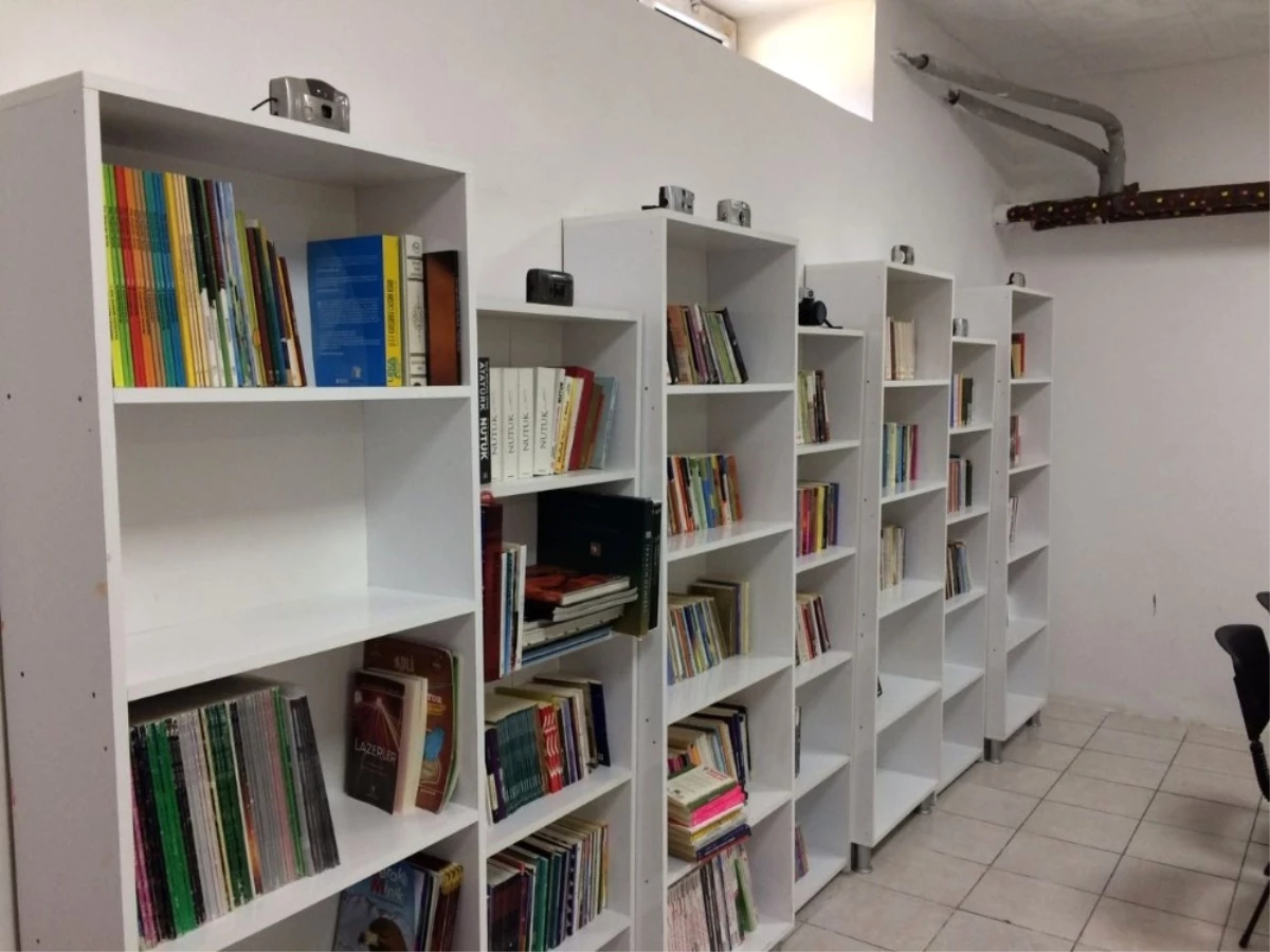 Bornova Beckerspor İlk Köy Kütüphanesini Fatsa\'da Açtı
