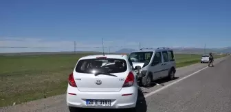 Bulanık'ta Trafik Kazası: 5 Yaralı