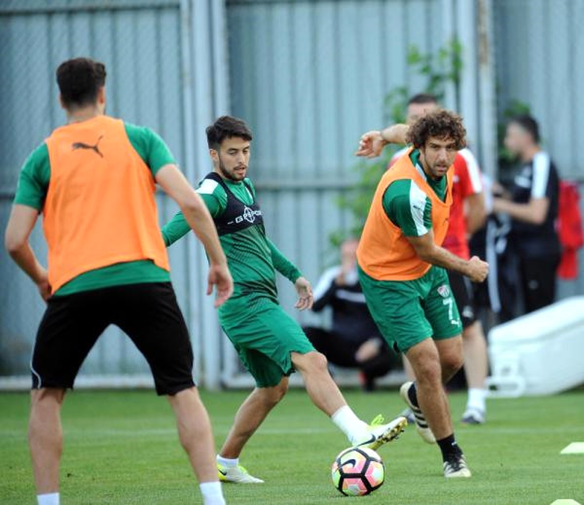 Bursaspor\'da Beşiktaş Hazırlığı Sürüyor