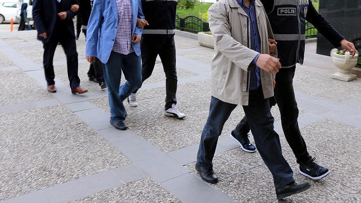 Dha İstanbul- (Özel Görüntüyle)- Fetö\'nün Borsa Yapılanmasına Operasyon: 62 Gözaltı (2)