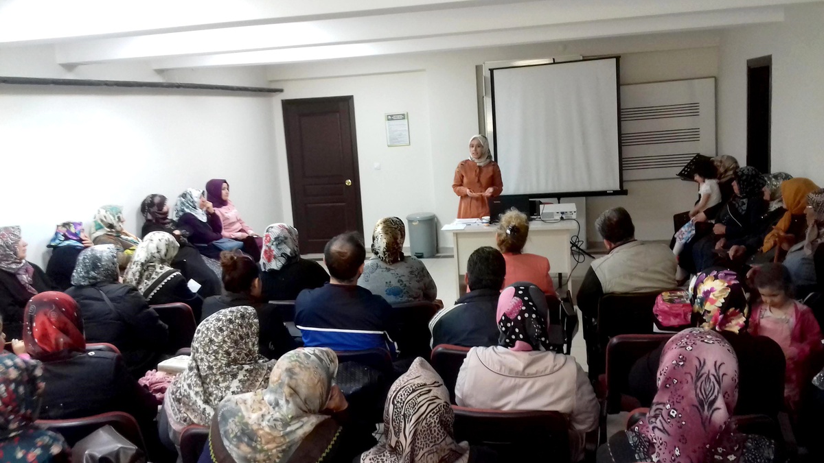 Gölbaşı Belediyesi\'nden "AİLE İçi İletişim" Eğitimi