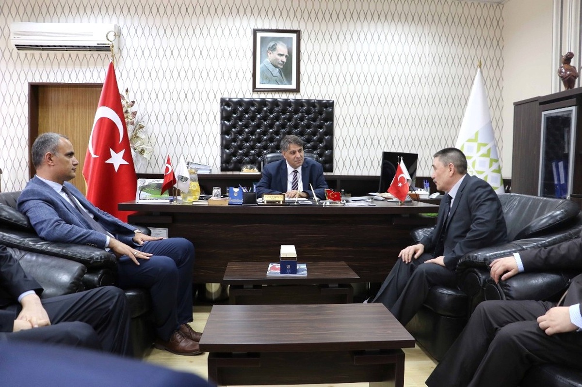 Özbekistan Ankara Büyükelçisi\'nden Kbü Rektörü Polat\'a Ziyaret
