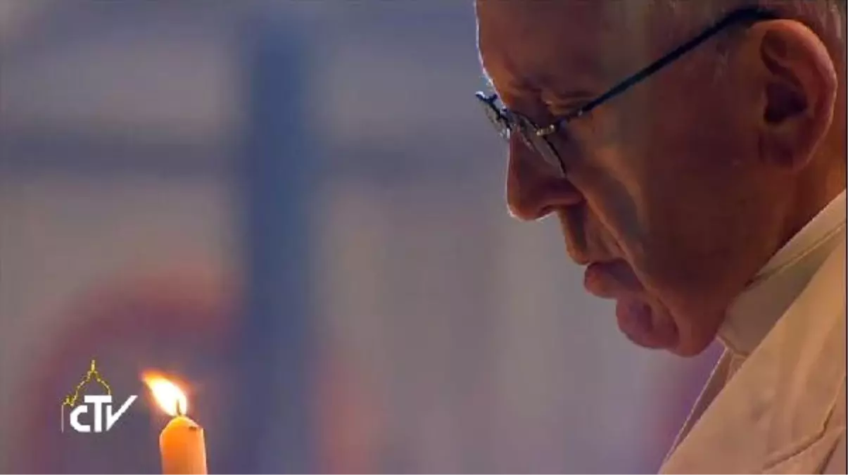 Papa Francisco, Portekiz\'de Fatıma Törenine Katıldı