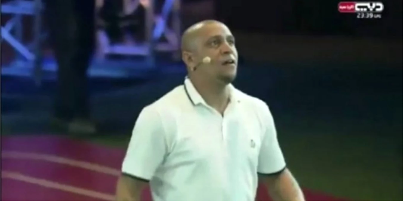 Roberto Carlos\'a Büyük Sürpriz!