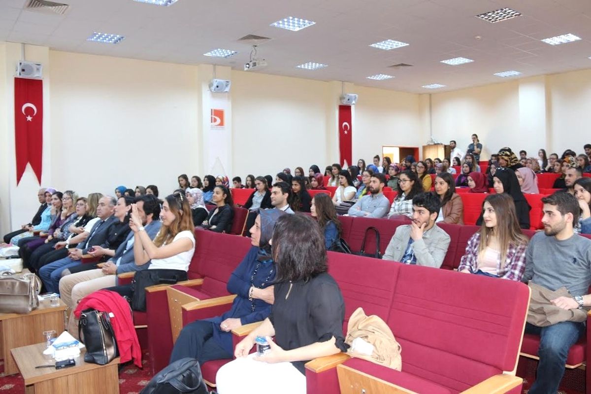 Sağlık Yüksekokulu Hemşirelik Haftası Programı Düzenledi
