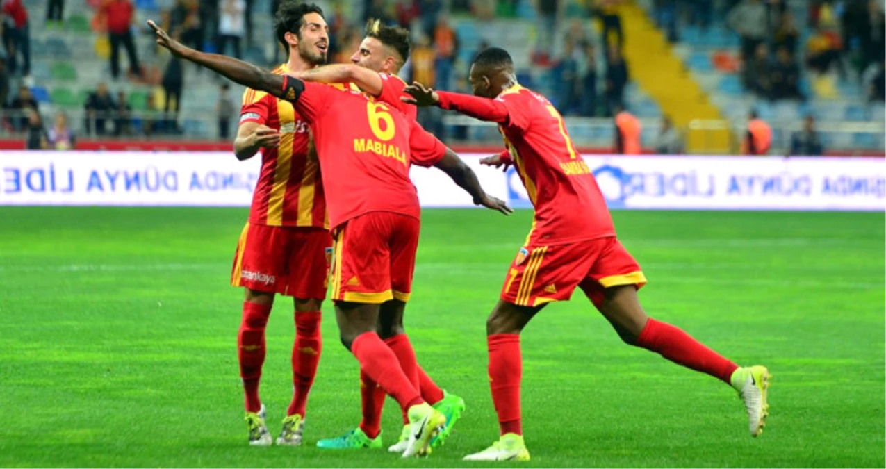 Süper Lig\'de Kayserispor, Atiker Konyaspor\'u 2-1 Yendi