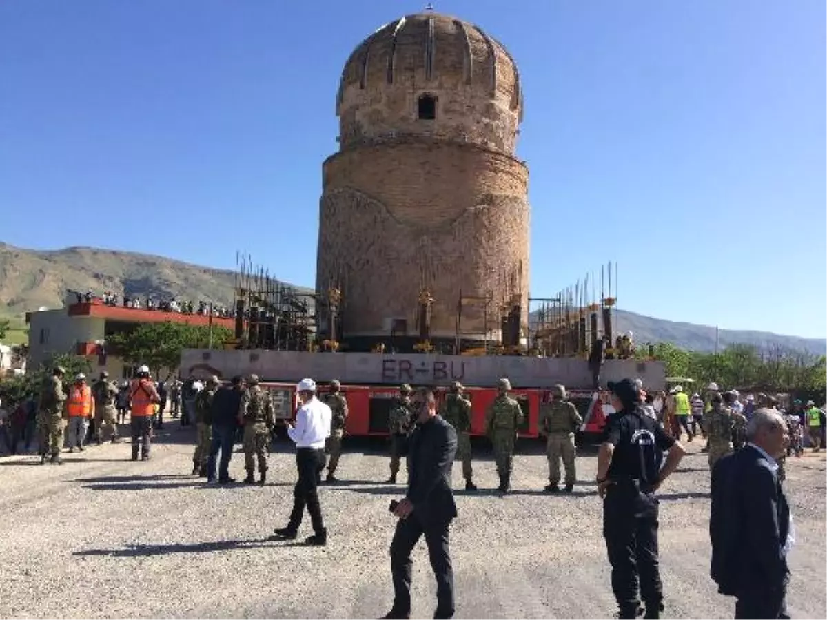 Tarihi Zeynel Bey Türbesi\'nin Taşınmasına Başlandı (2)