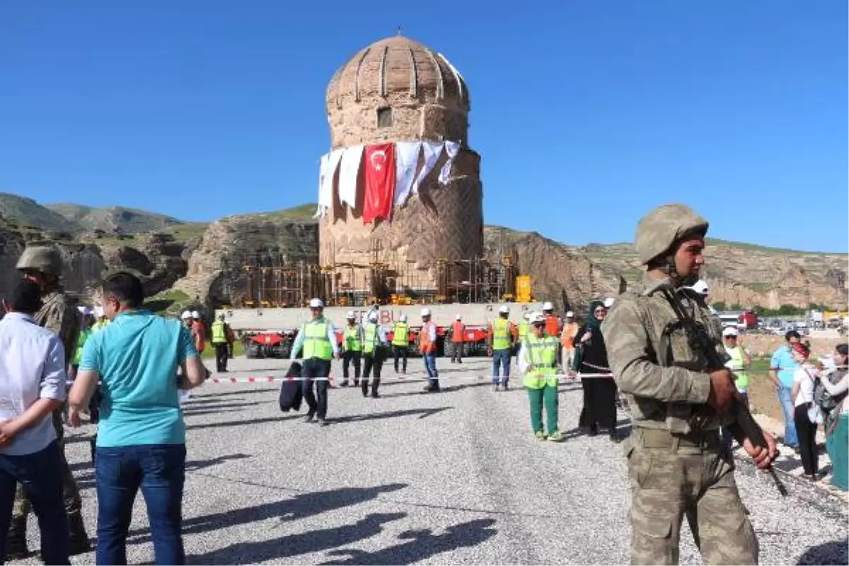 Tarihi Zeynel Bey Türbesi, Yeni Yerine Taşınıyor (3)- Yeniden