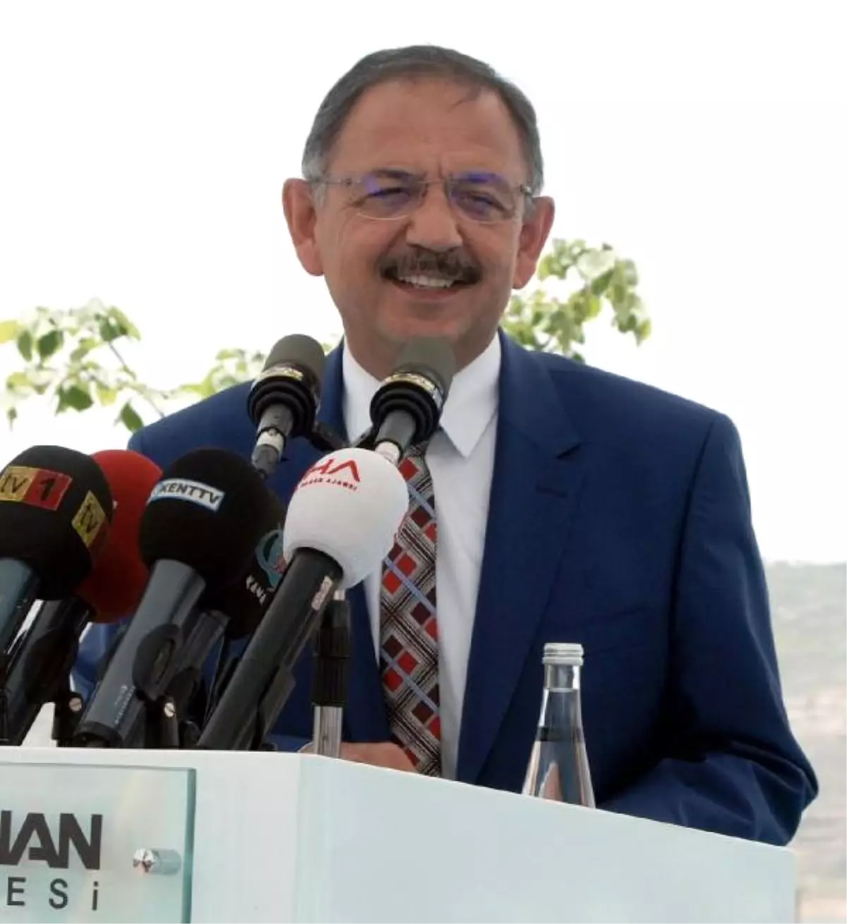 Bakan Özhaseki: Mızıkçılık Yapıp Kendilerini Aradan Sıyırmaya Çalışıyorlar