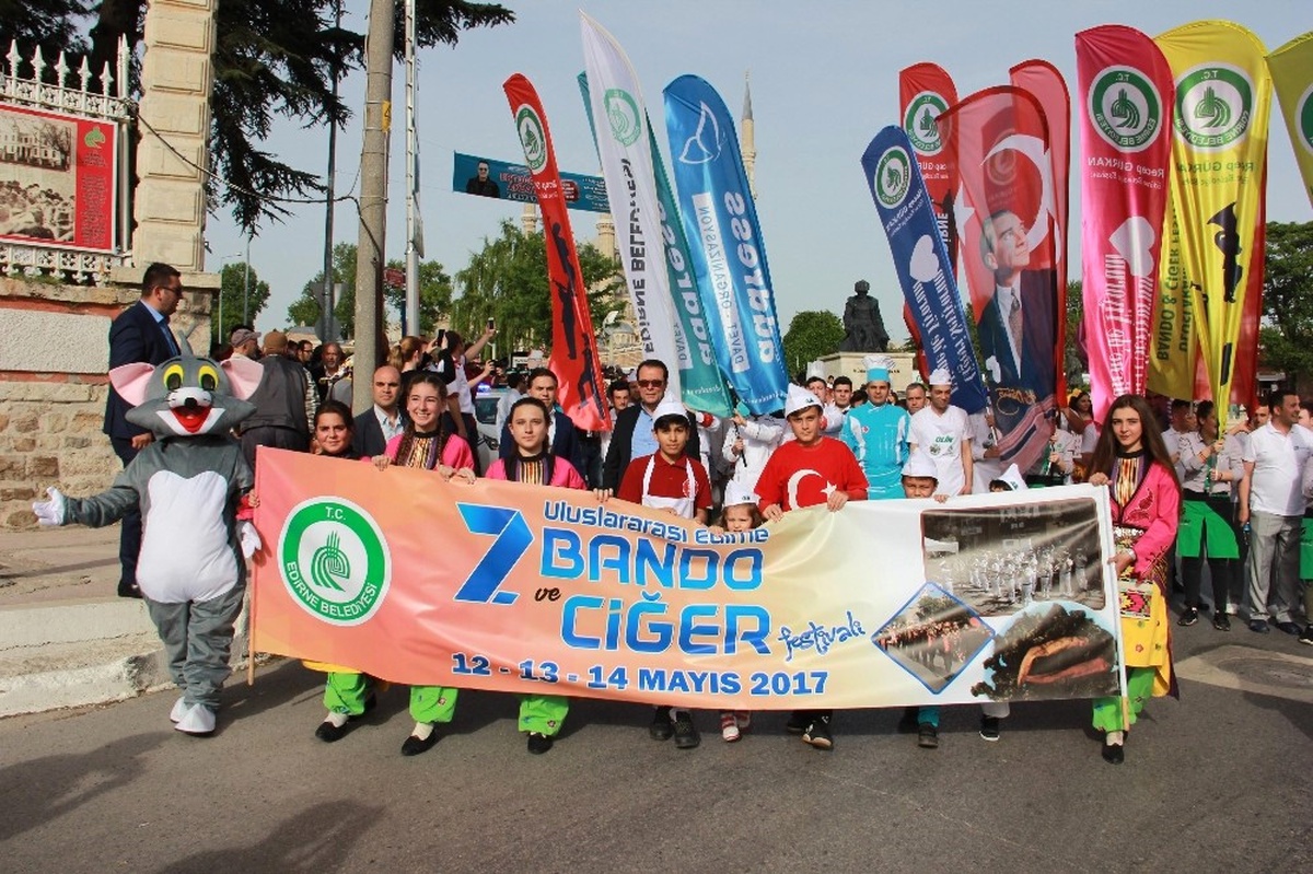 Edirne\'de Bando ve Tava Ciğer Festivali Başladı