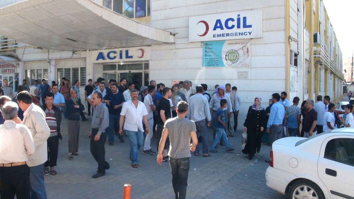 Hastane Acilinde Silahlı Kavga: 3 Yaralı