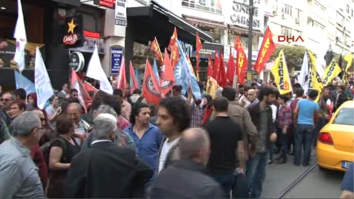 Kadıköy\'de Ulaş Bayraktaroğlu Için Anma Düzenlendi
