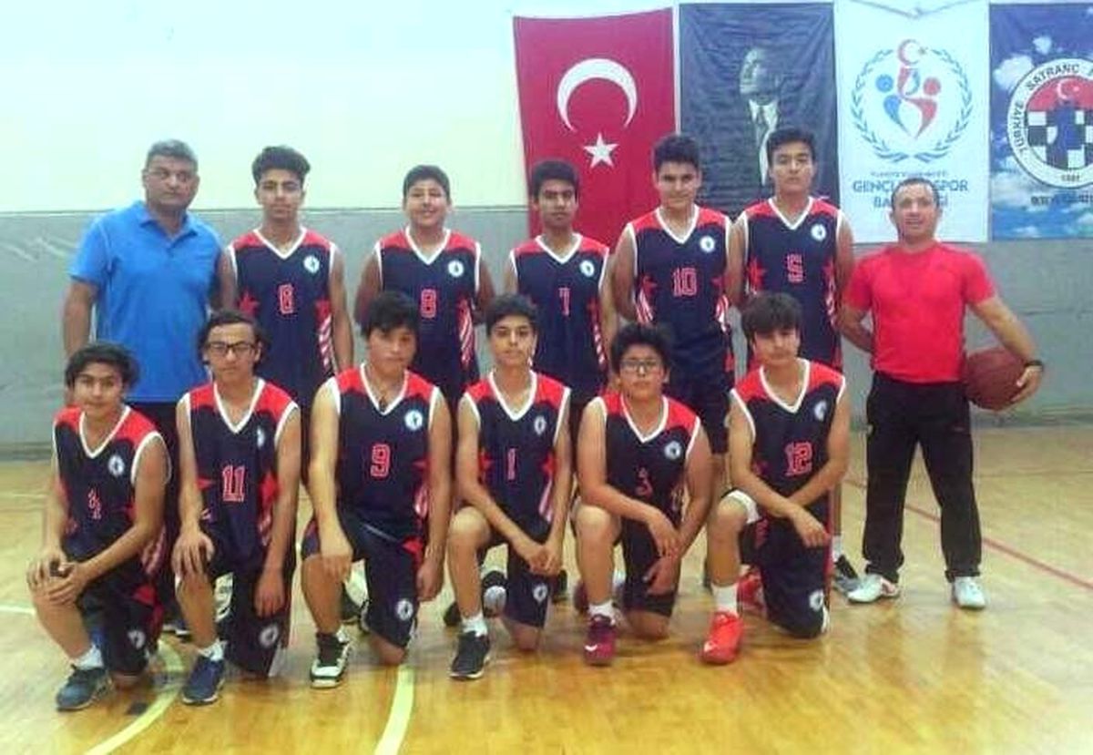 Kozan\'da Yıldızlar Basketbol Turnuvası