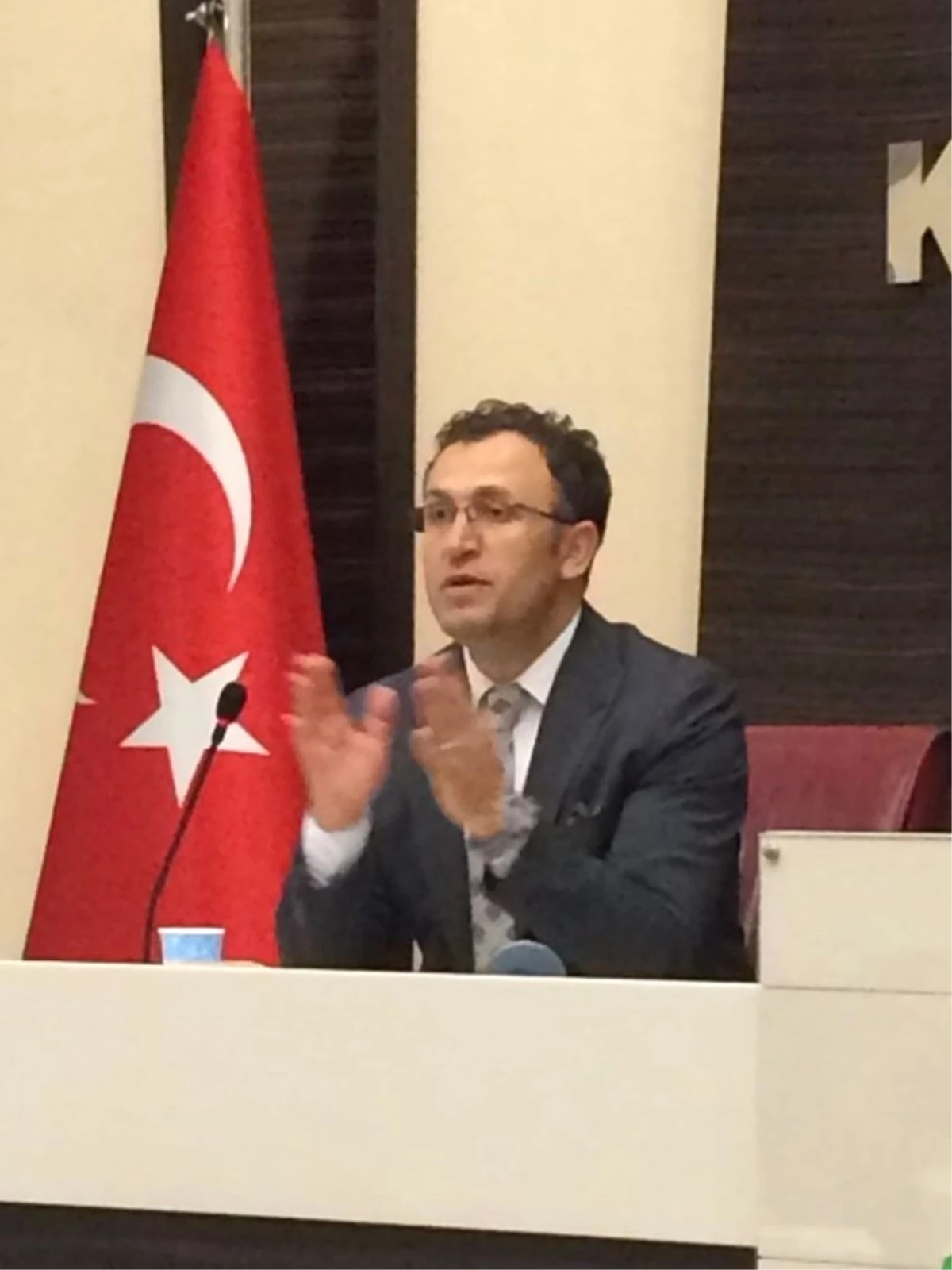 Küçük Millet Meclisi\'nde Referandum Sonrası Türkiye Konuşuldu