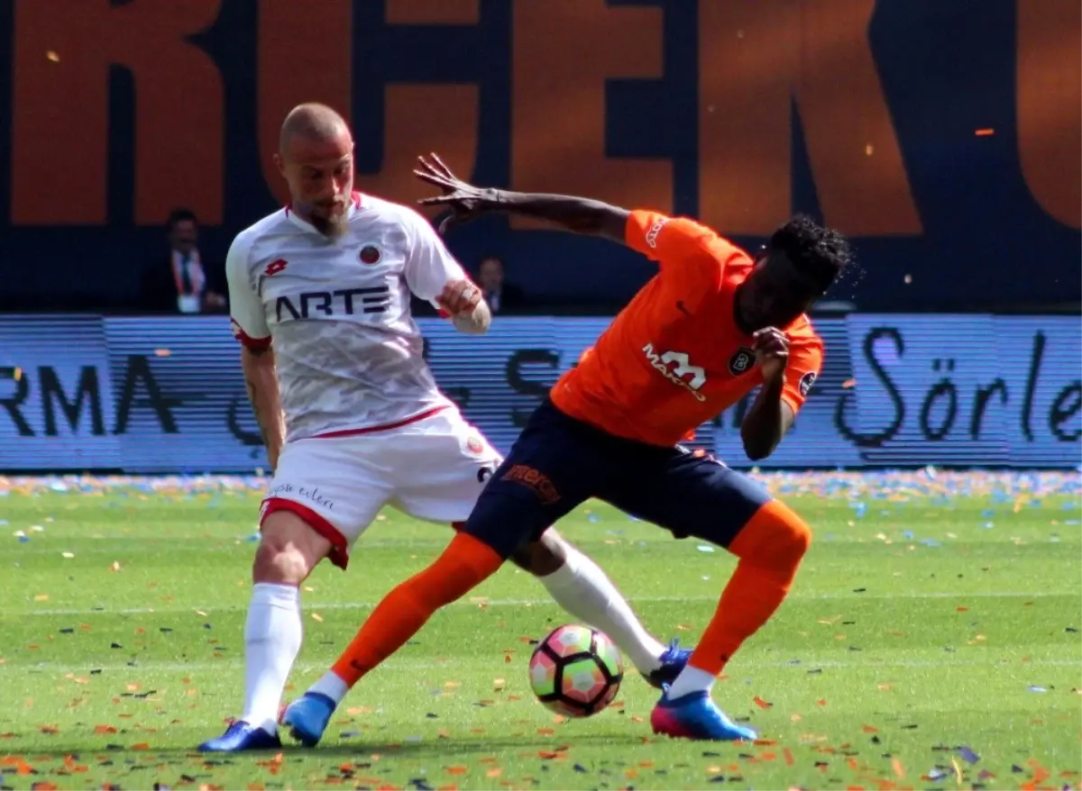 Medipol Başakşehir - Gençlerbirliği: 2 - 1