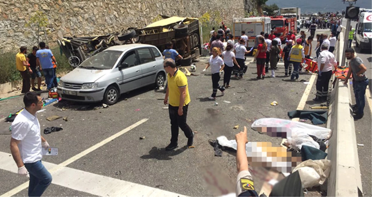 Muğla\'da Tur Midibüsü Uçuruma Yuvarlandı: 23 Ölü, 11 Ağır Yaralı