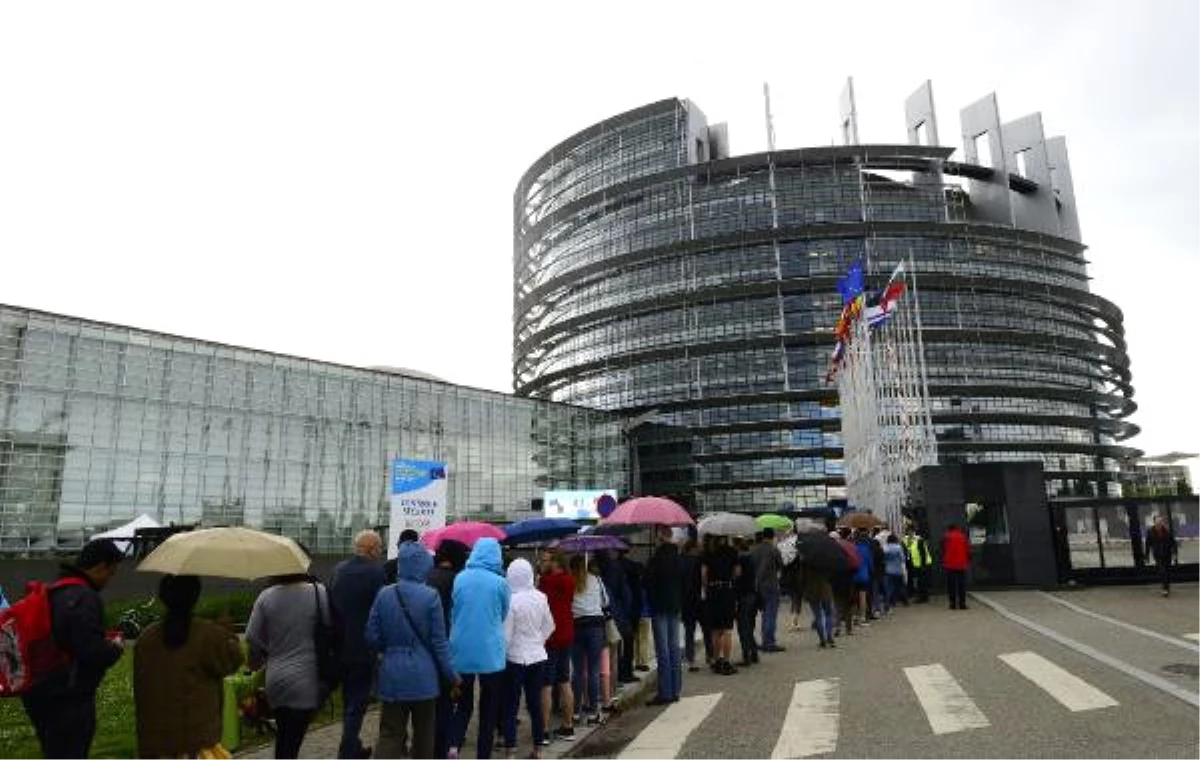 Avrupa\'nın Doğum Gününde\' Avrupa Parlamentosu Ziyarete Açıldı