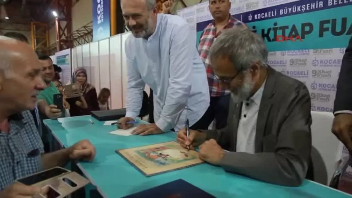 Kocaeli Yusuf Islam Kocaeli Kitap Fuarı\'na Katıldı