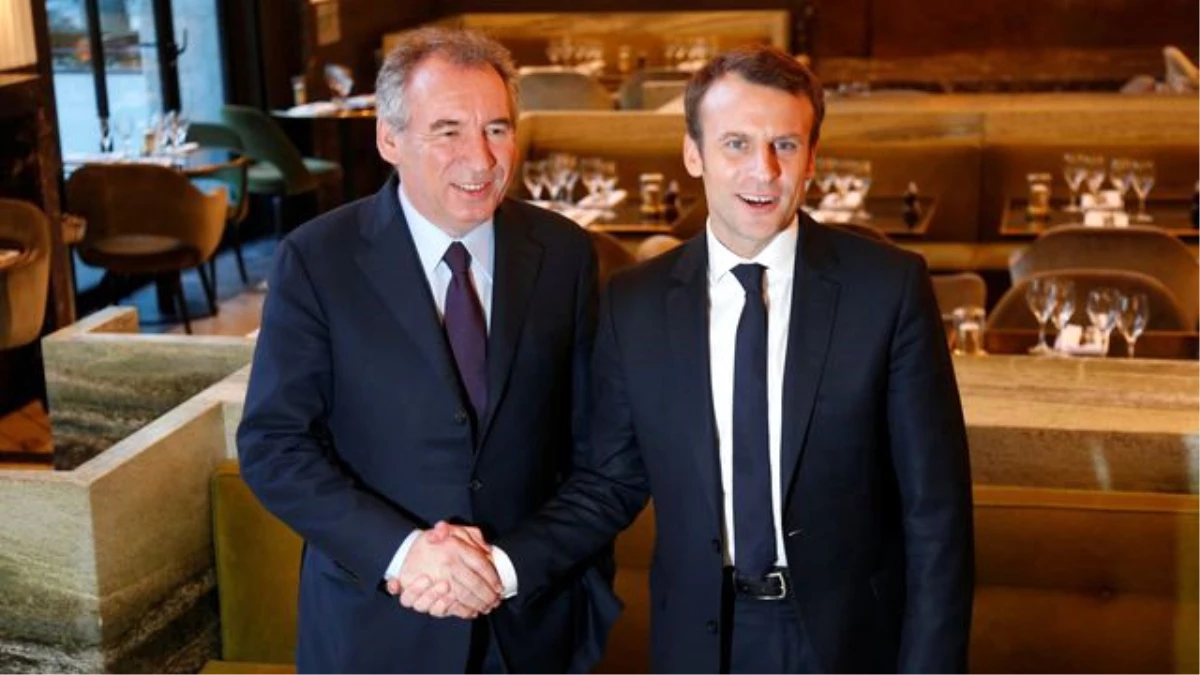 Macron, Merkez Sağ Politikacı Bayrou ile Yeniden Anlaştı