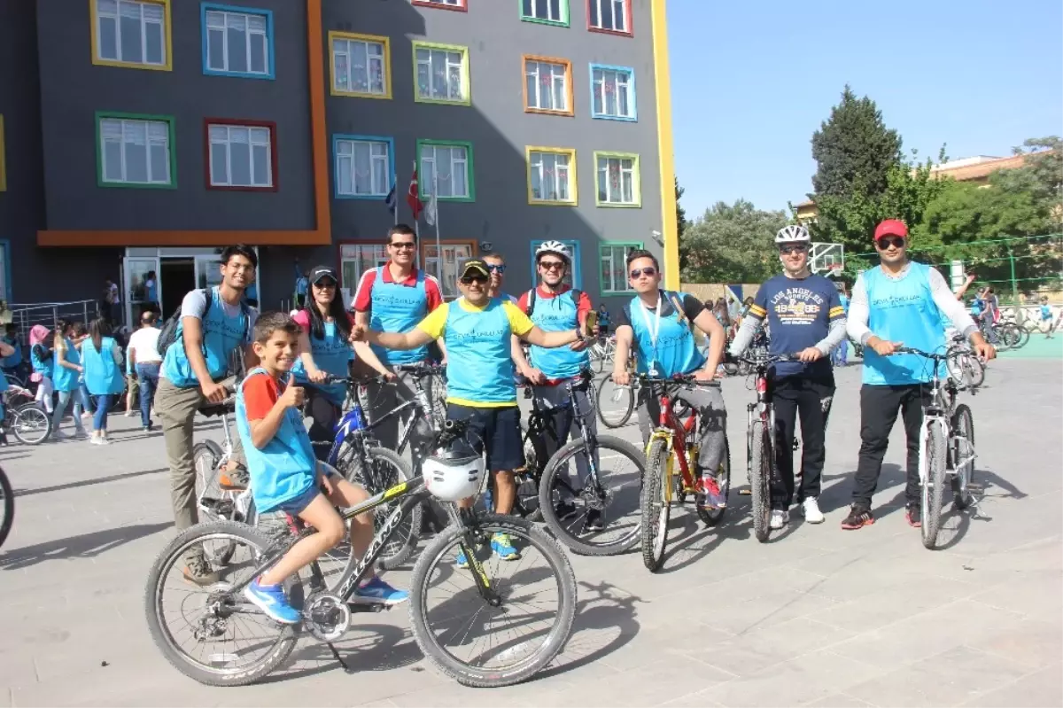 Sağlığın İçin Pedal Çevir" Sloganıyla Düzenlenen Bisiklet Turuna Yoğun İlgi