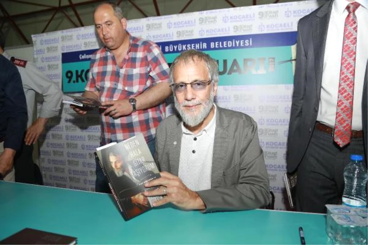 Yusuf İslam, Kocaeli Kitap Fuarı\'na Katıldı